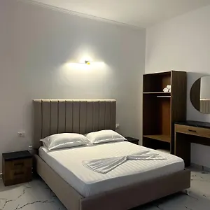 Xhefri's Apartament